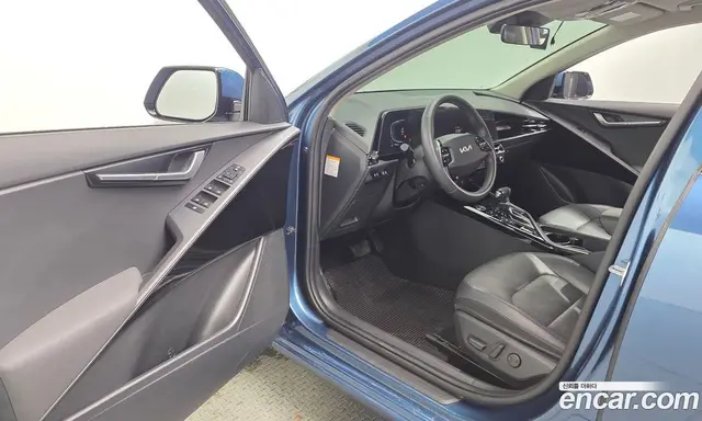 Kia Niro 2022 1.6 автомат (гидро), миниатюра 10