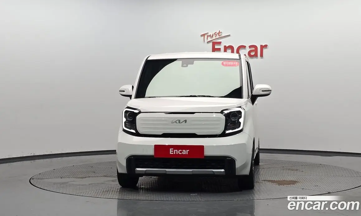 Kia Ray 2023 1.0 автомат (гидро), фото 2