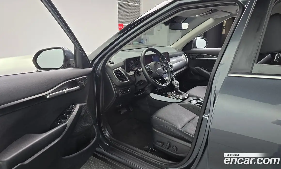Kia Seltos 2023 1.6 автомат (гидро), фото 10