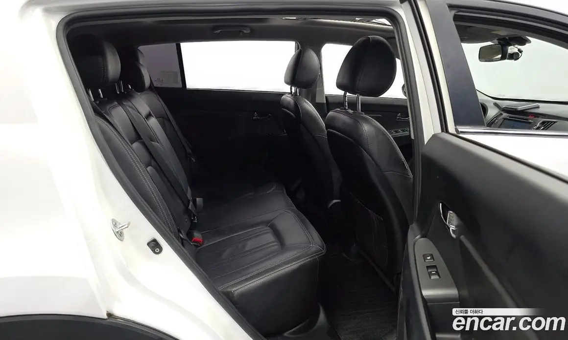 Kia Sportage 2011 2.0 автомат (гидро), фото 11