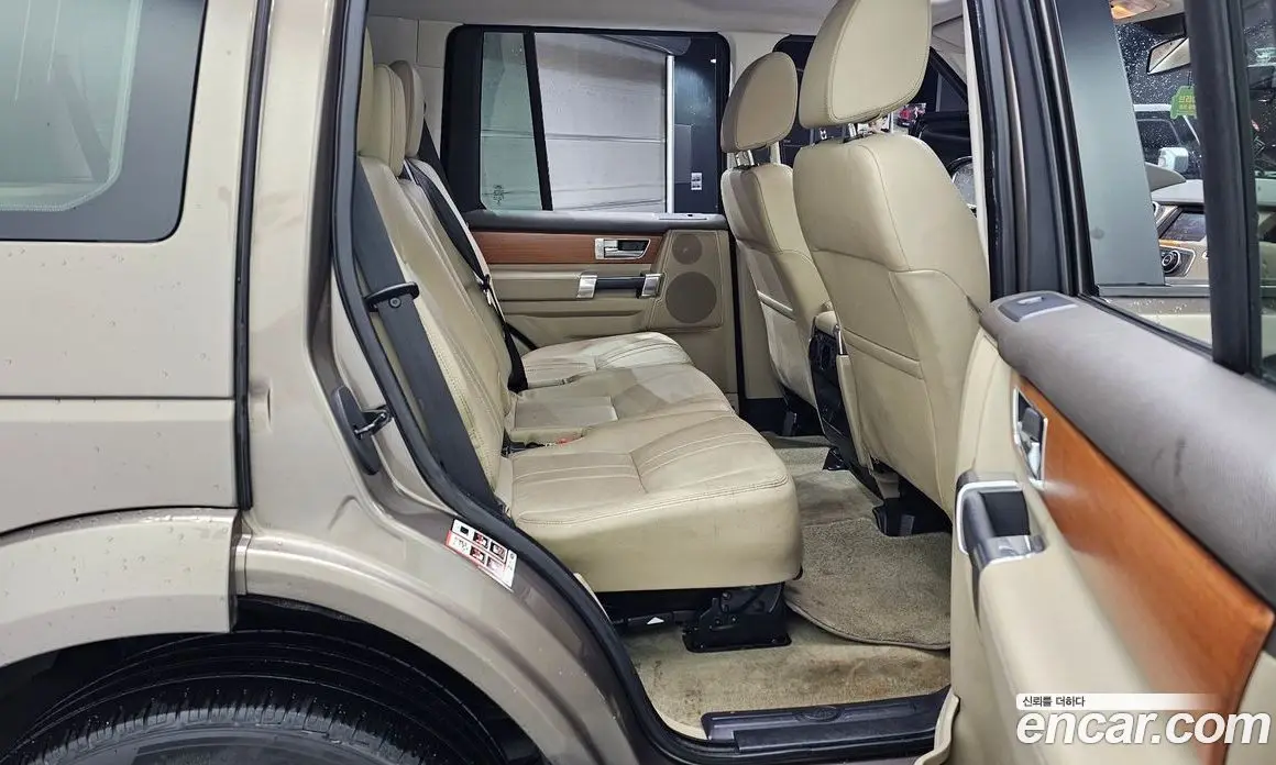 Land Rover Discovery 2014 3.0 автомат (гидро), фото 12