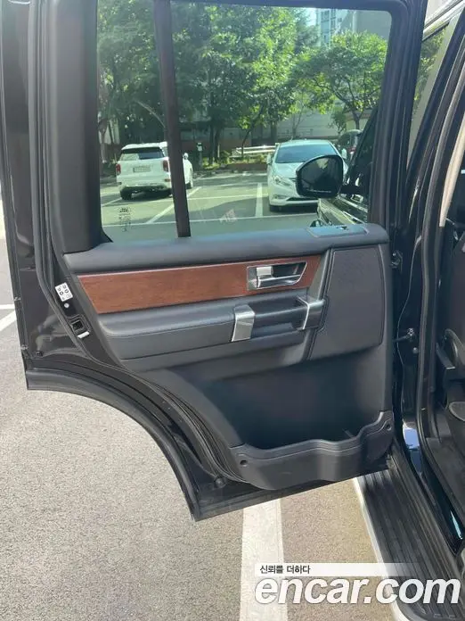 Land Rover Discovery 2016 3.0 автомат (гидро), фото 19