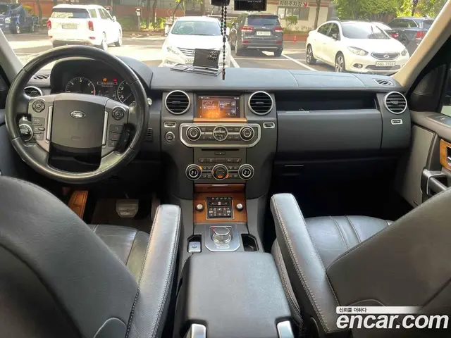 Land Rover Discovery 2016 3.0 автомат (гидро), миниатюра 6
