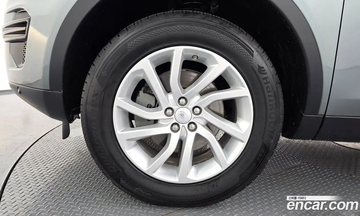 Land Rover Discovery Sport 2018 2.0 автомат (гидро), фото 5
