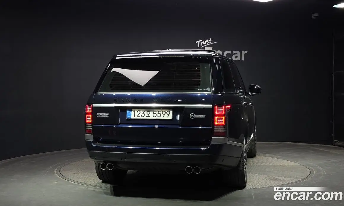 Land Rover Range Rover 2016 4.4 автомат (гидро), фото 4 Land Rover Range Rover 2016 4.4 автомат (гидро), фото 4
