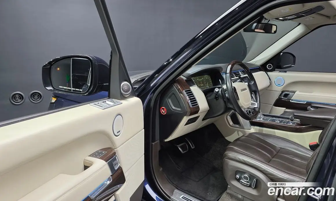 Land Rover Range Rover 2016 4.4 автомат (гидро), фото 10 Land Rover Range Rover 2016 4.4 автомат (гидро), фото 10