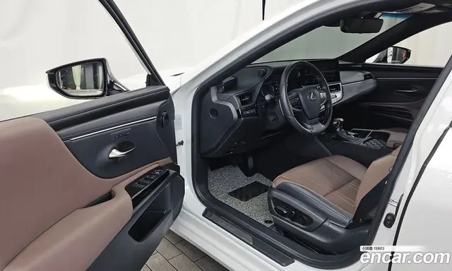 Lexus ES 2023 2.5 автомат (гидро), миниатюра 10