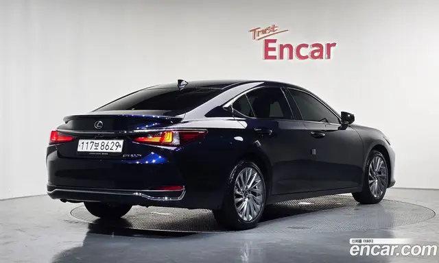 Lexus ES 2023 2.5 автомат (гидро), миниатюра 2
