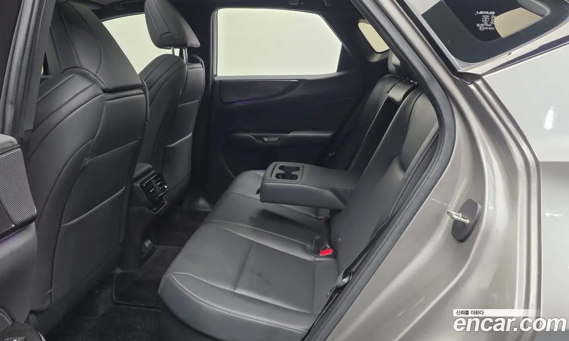 Lexus NX 2024 2.5 автомат (гидро), фото 18