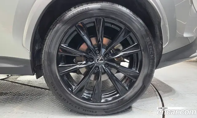 Lexus NX 2024 2.5 автомат (гидро), миниатюра 7