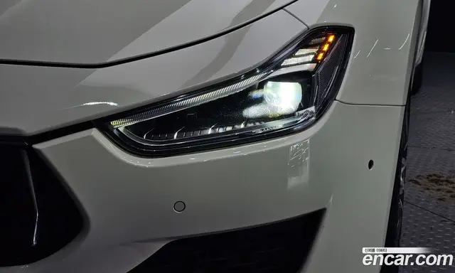 Maserati Ghibli 2018 3.0 автомат (гидро), миниатюра 8