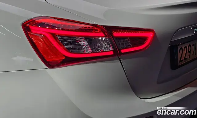 Maserati Ghibli 2018 3.0 автомат (гидро), миниатюра 9