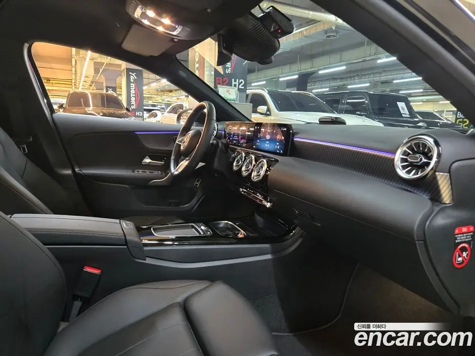 Mercedes-Benz A-Class 2023 2.0 автомат (гидро), фото 13