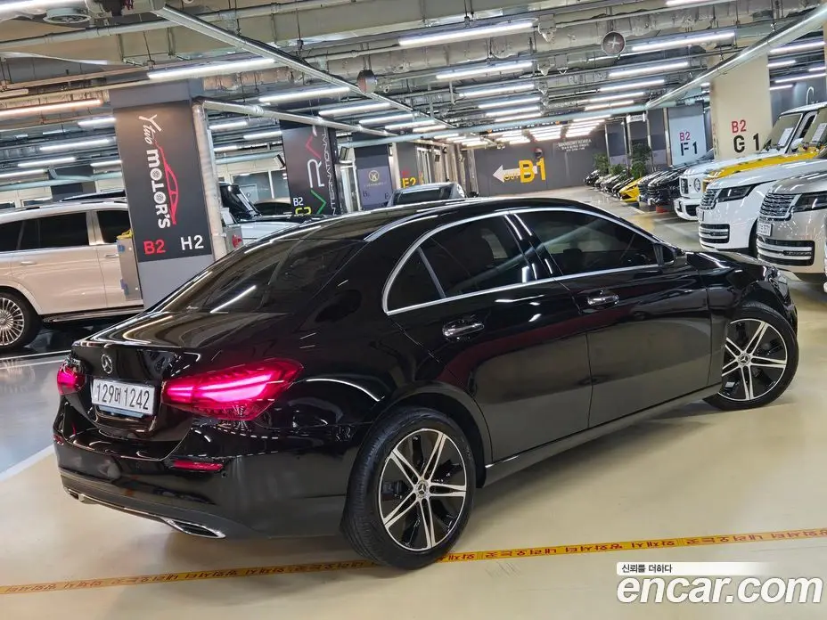 Mercedes-Benz A-Class 2023 2.0 автомат (гидро), фото 19