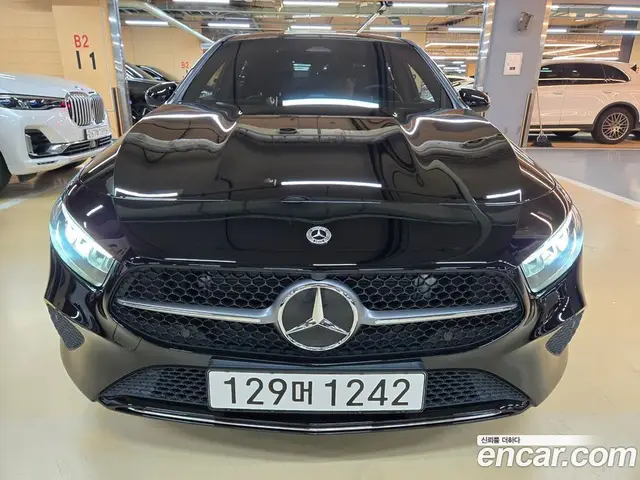 Mercedes-Benz A-Class 2023 2.0 автомат (гидро), миниатюра 4