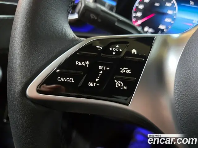 Mercedes-Benz A-Class 2023 2.0 автомат (гидро), миниатюра 8