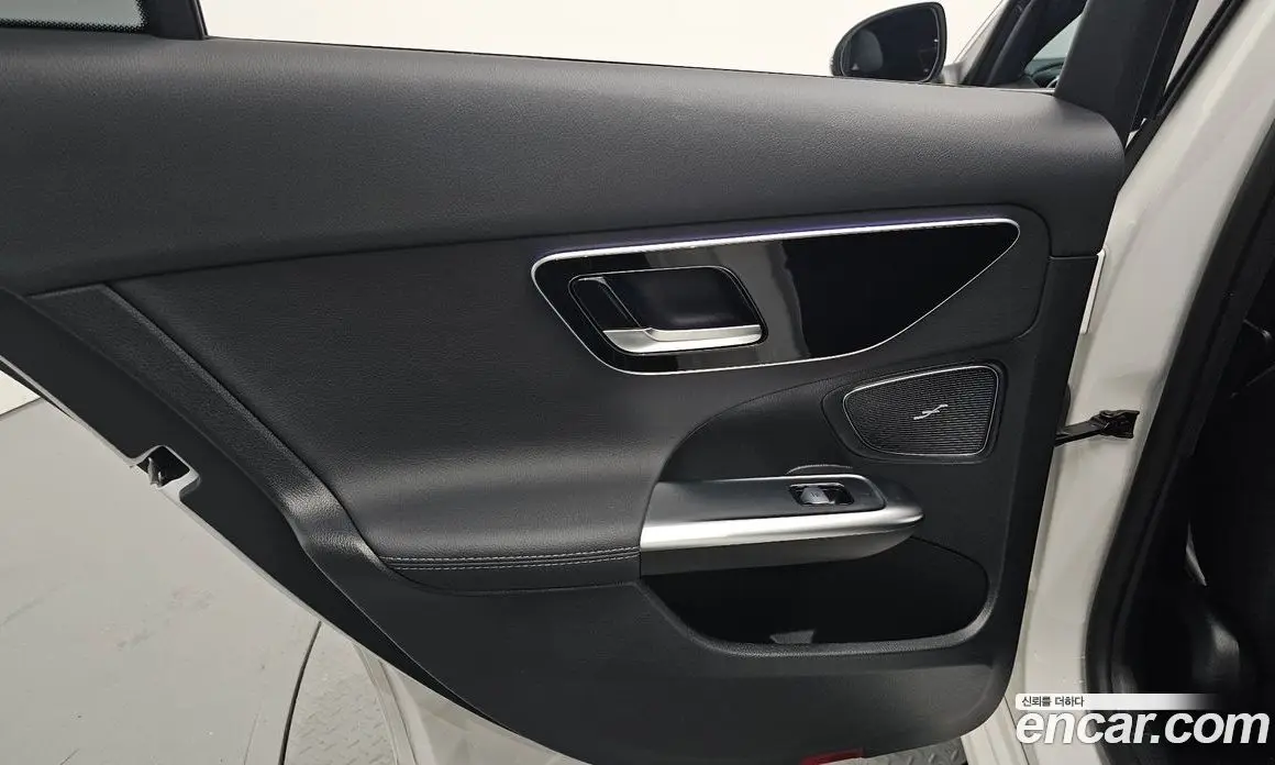Mercedes-Benz C-Class 2024 2.0 автомат (гидро), фото 14