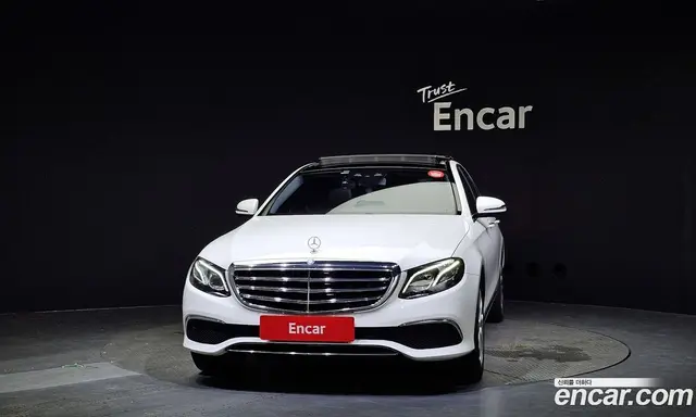 Mercedes-Benz E-Class 2016 1.9 автомат (гидро), миниатюра 3