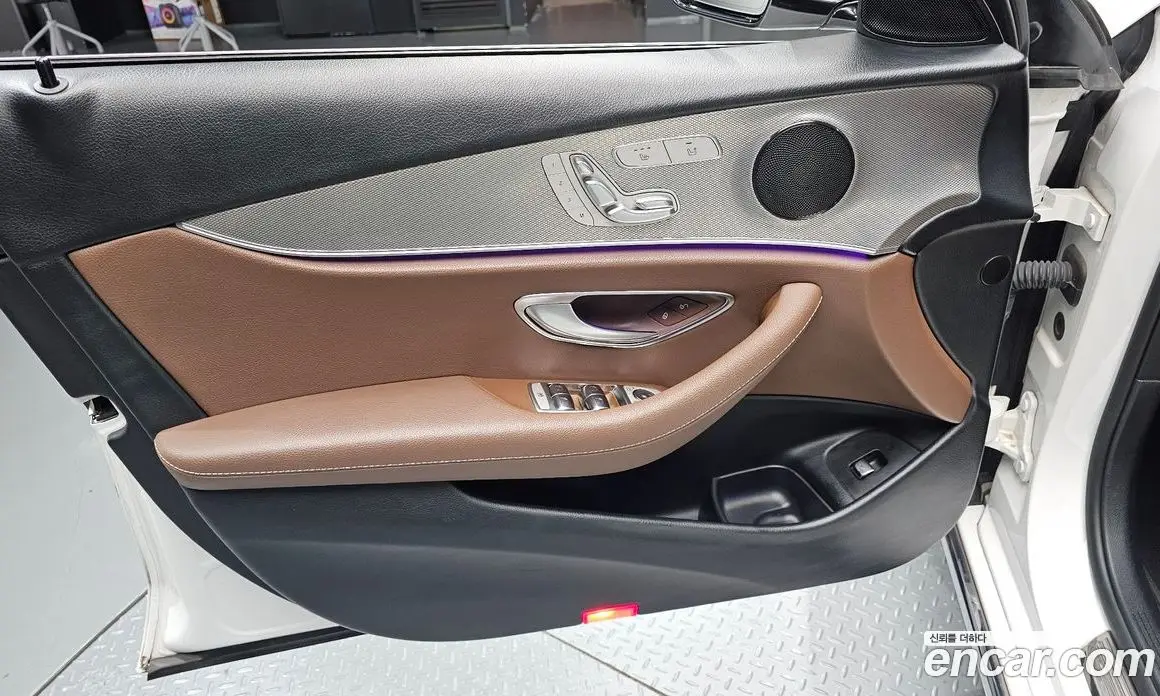 Mercedes-Benz E-Class 2019 2.0 автомат (гидро), фото 14