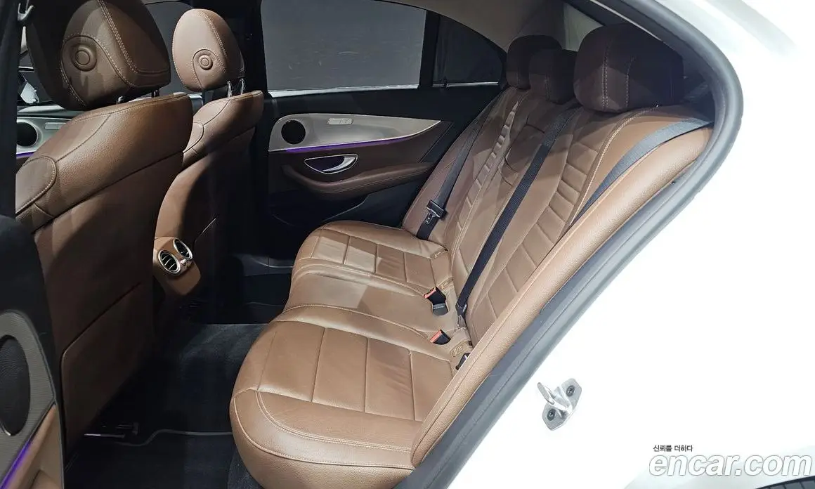 Mercedes-Benz E-Class 2019 2.0 автомат (гидро), фото 18