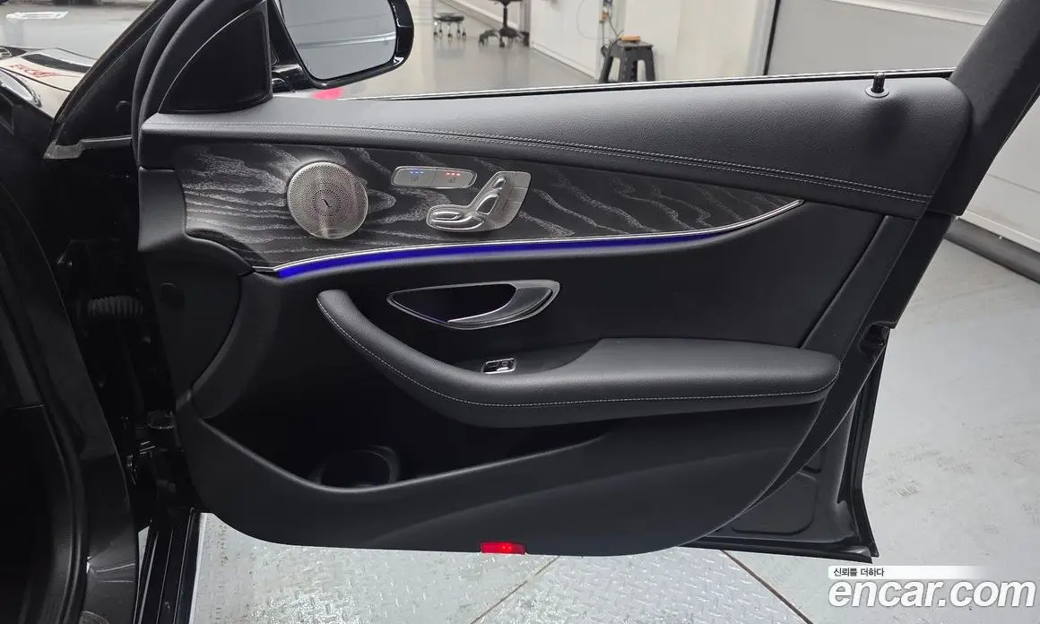 Mercedes-Benz E-Class 2022 2.0 автомат (гидро), фото 15