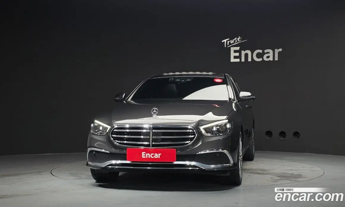 Mercedes-Benz E-Class 2022 2.0 автомат (гидро), фото 3