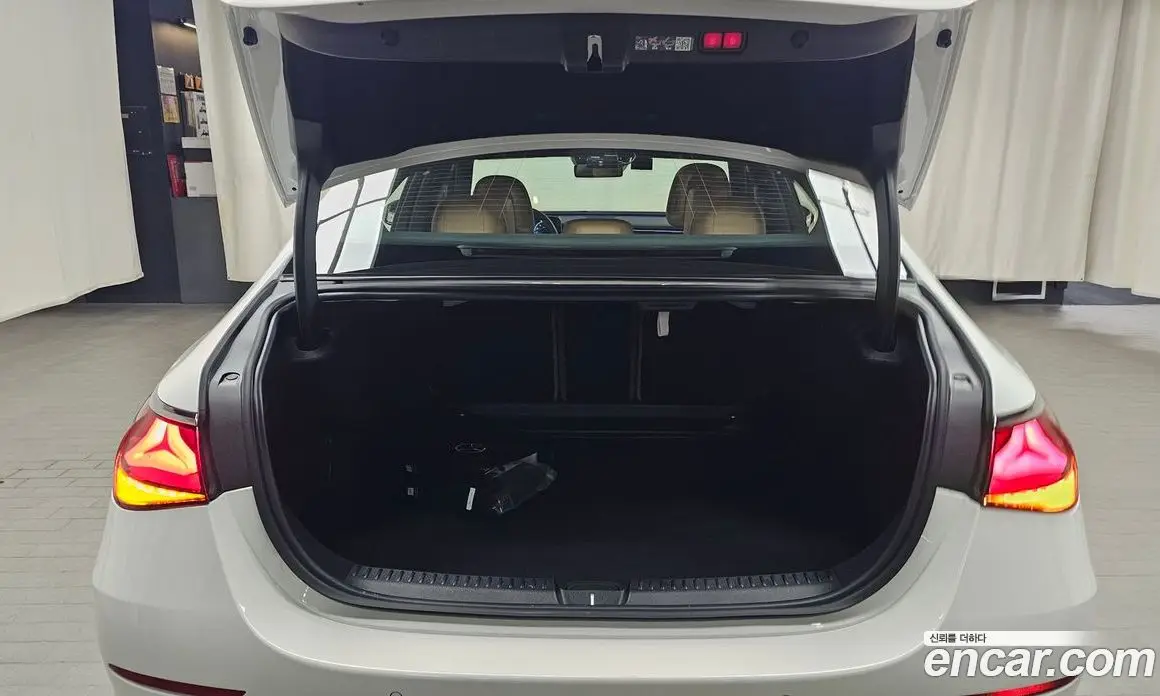 Mercedes-Benz E-Class 2025 2.0 автомат (гидро), фото 24
