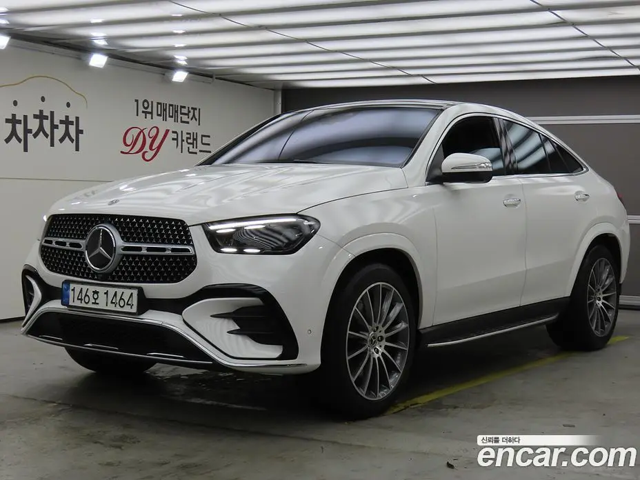Mercedes-Benz GLE-Class 2023 3.0 автомат (гидро), фото 1