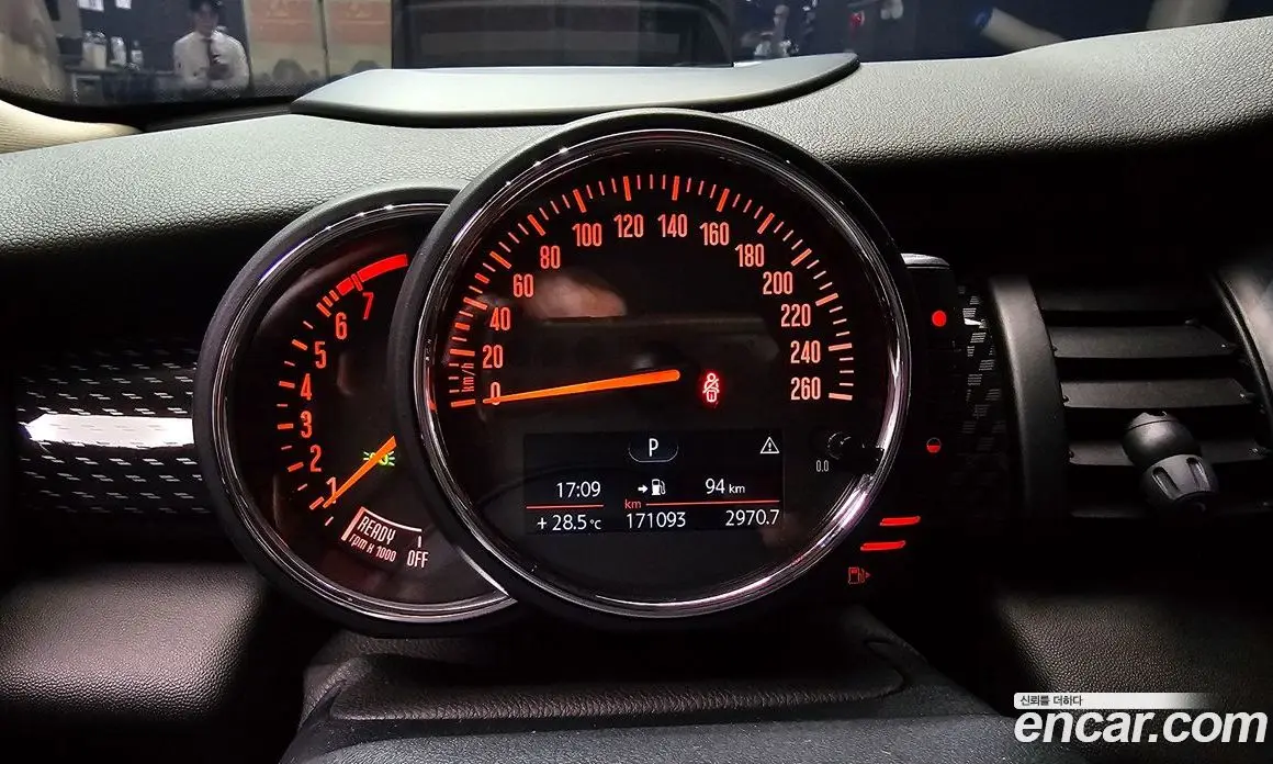 Mini Cooper 2016 2.0 автомат (гидро), фото 8