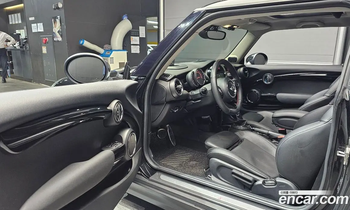 Mini Cooper 2016 2.0 автомат (гидро), фото 10