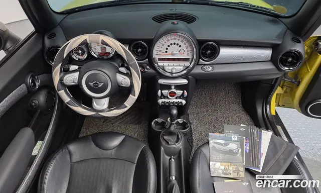 Mini Cooper Convertible 2010 1.6 автомат (гидро), миниатюра 7