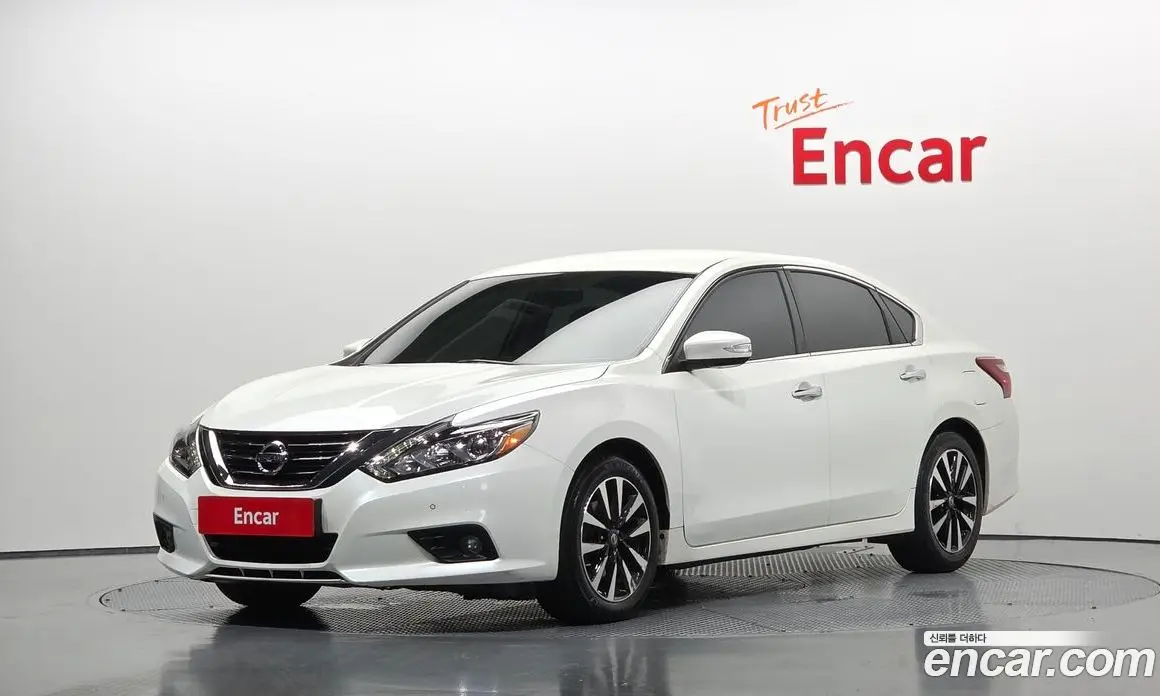 Nissan Altima 2018 2.5 автомат (гидро), фото 1