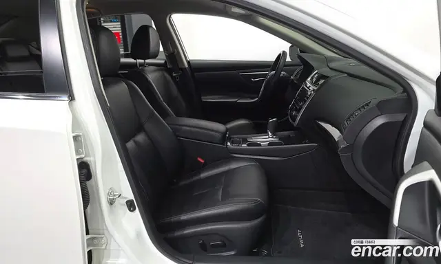 Nissan Altima 2018 2.5 автомат (гидро), миниатюра 11