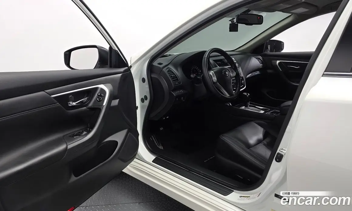 Nissan Altima 2018 2.5 автомат (гидро), фото 10