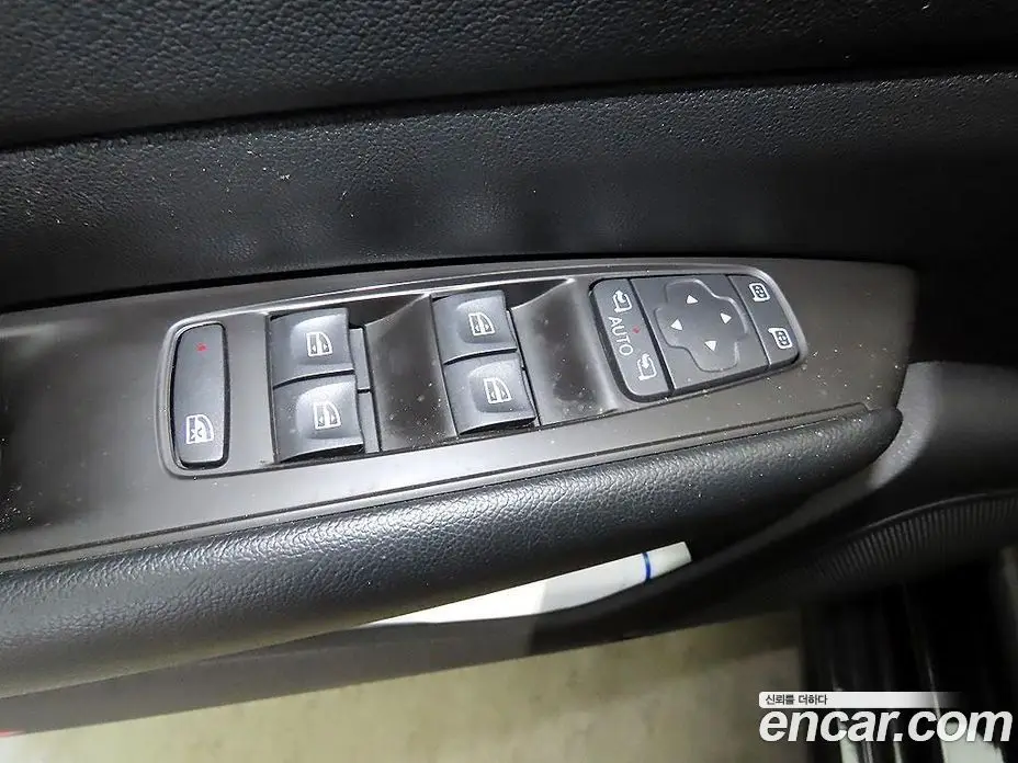 Renault (Samsung) SM6 2021 1.3 автомат (гидро), фото 13 Renault (Samsung) SM6 2021 1.3 автомат (гидро), фото 13