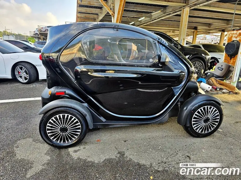 Renault (Samsung) Twizy 2020 11.0 автомат (гидро), фото 6 Renault (Samsung) Twizy 2020 11.0 автомат (гидро), фото 6