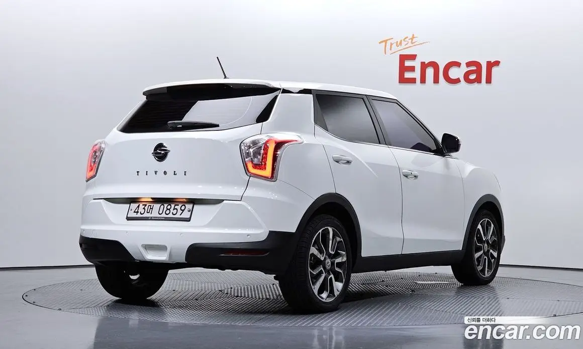 SsangYong TIBOLI 2016 1.6 автомат (гидро), фото 2