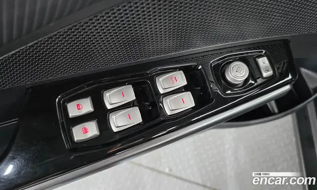 SsangYong TIBOLI 2018 1.6 автомат (гидро), миниатюра 12