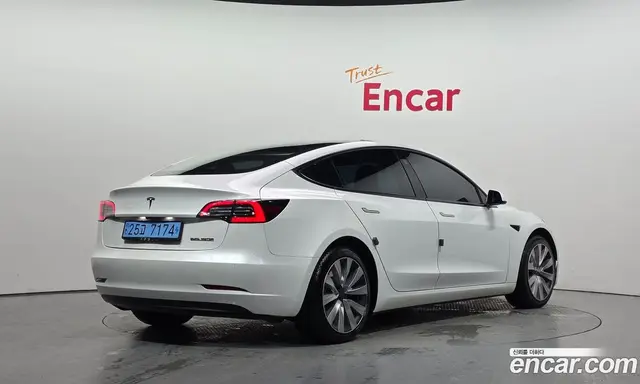 Tesla Model 3 2021 0.2 автомат (гидро), миниатюра 2