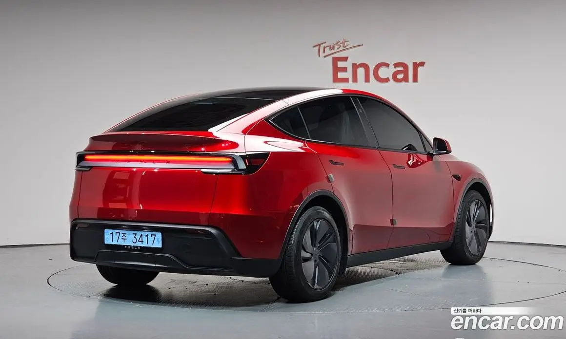 Tesla Model Y 2025 0.2 автомат (гидро), фото 1