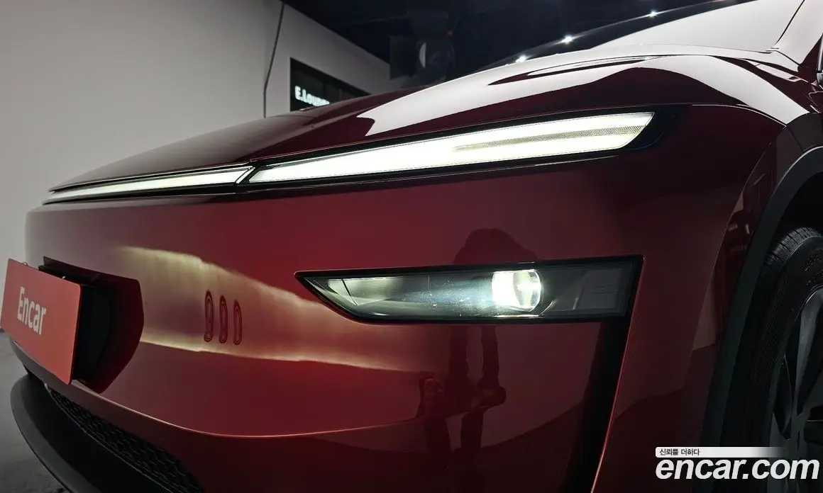 Tesla Model Y 2025 0.2 автомат (гидро), фото 7