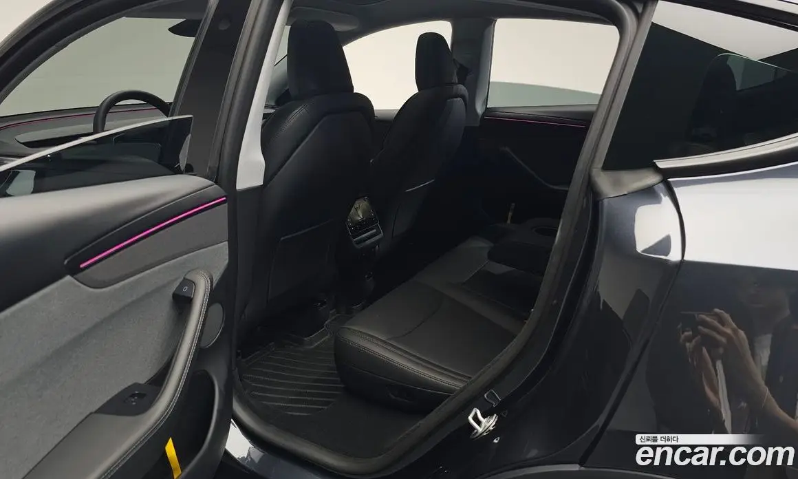 Tesla Model Y 2025 0.2 автомат (гидро), фото 15