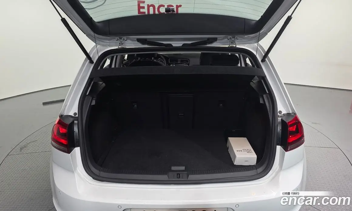 Volkswagen Golf 2015 2.0 автомат (гидро), фото 20 Volkswagen Golf 2015 2.0 автомат (гидро), фото 20