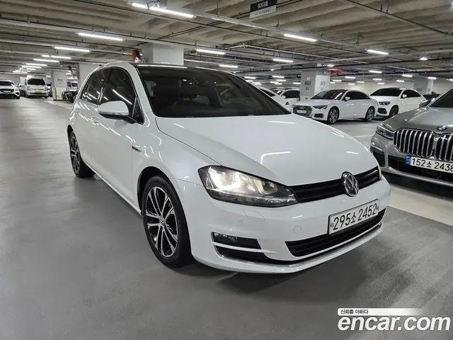 Volkswagen Golf 2015 2.0 автомат (гидро), миниатюра 1