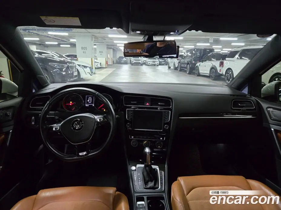 Volkswagen Golf 2015 2.0 автомат (гидро), фото 6