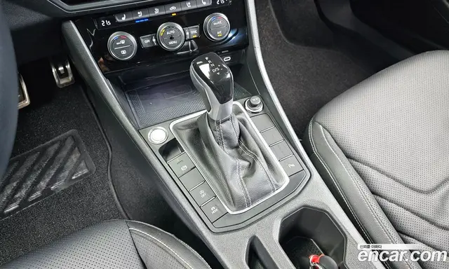 Volkswagen Jetta 2023 1.5 автомат (гидро), миниатюра 12