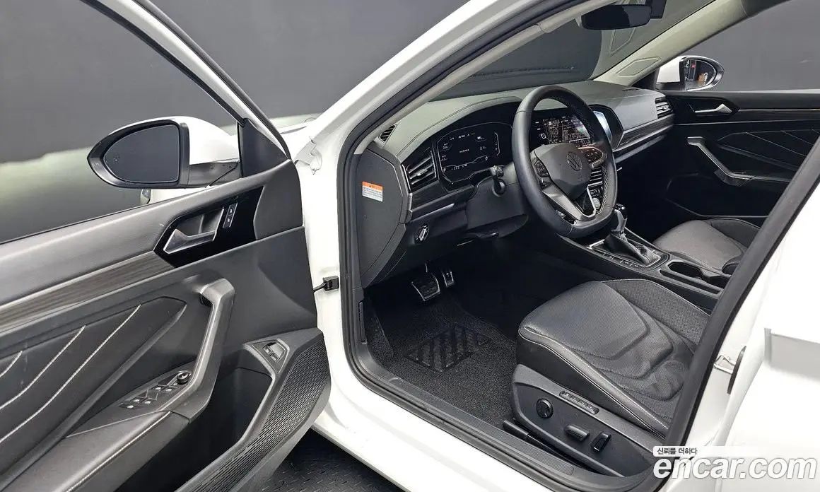 Volkswagen Jetta 2023 1.5 автомат (гидро), фото 13