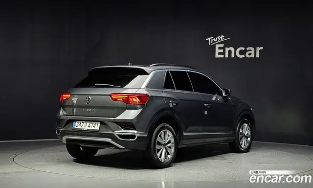 Volkswagen T-Roc 2021 2.0 автомат (гидро), миниатюра 2