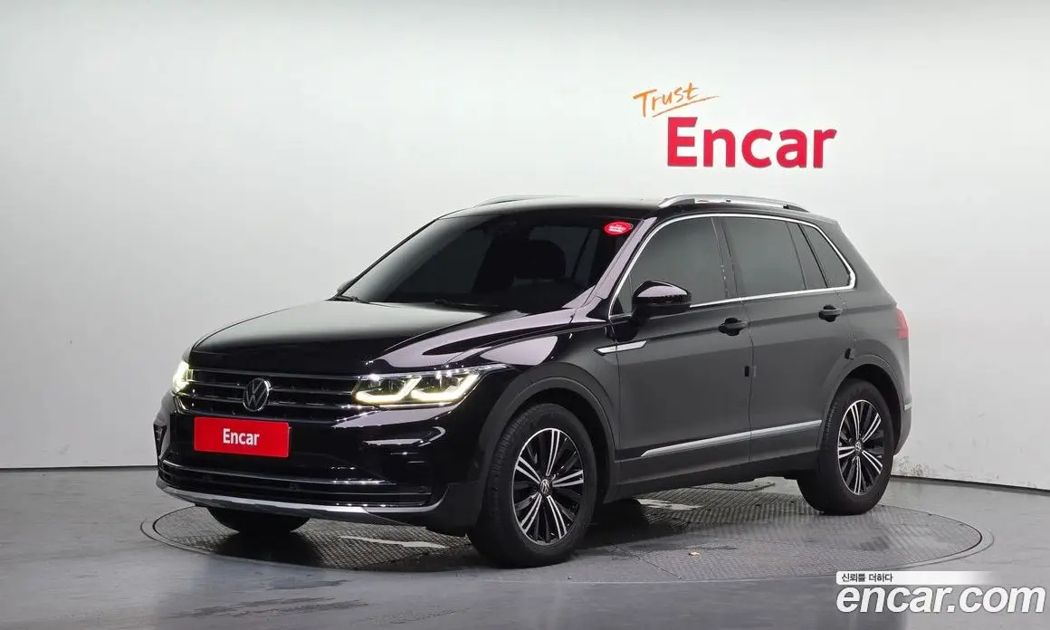 Volkswagen Tiguan 2022 2.0 автомат (гидро), фото 1