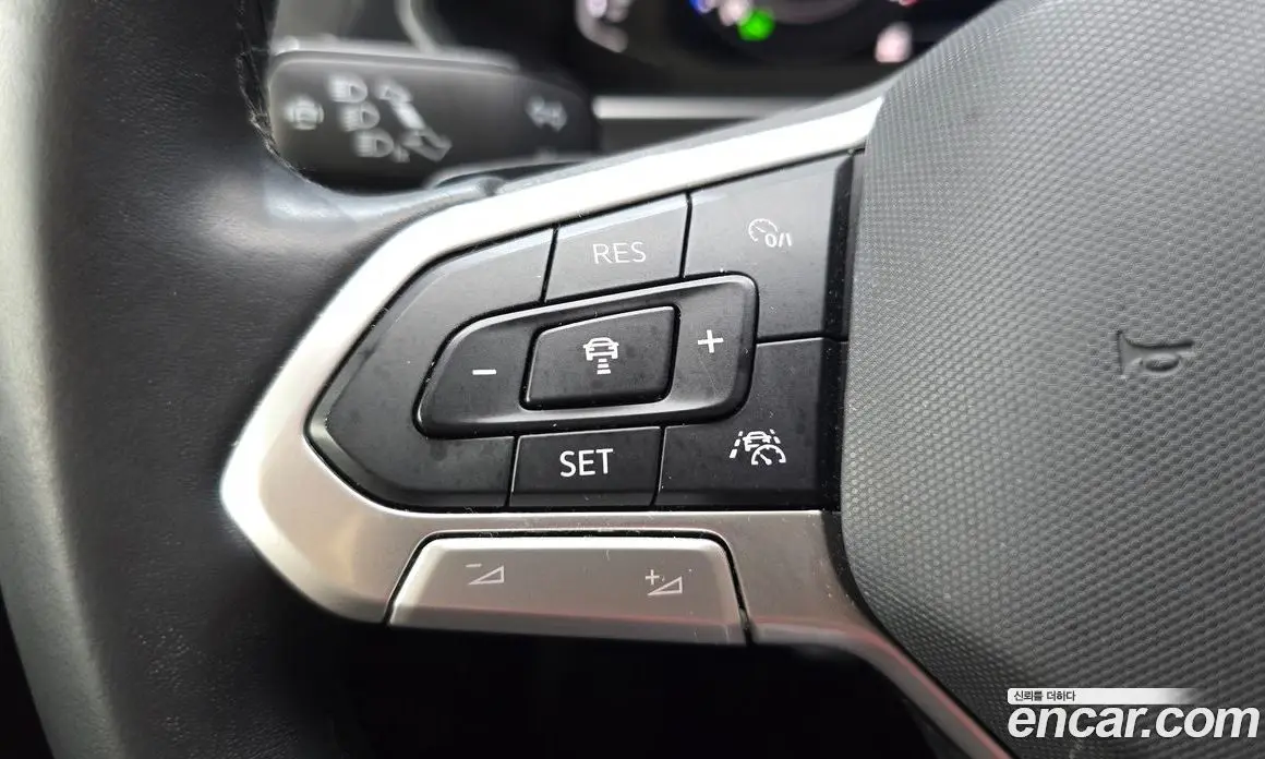 Volkswagen Tiguan 2022 2.0 автомат (гидро), фото 23